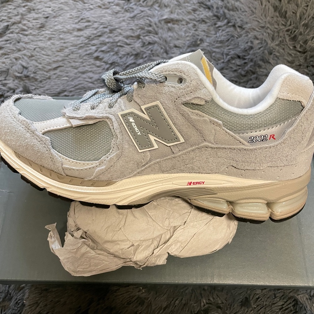 New Balance 2002R protection pack